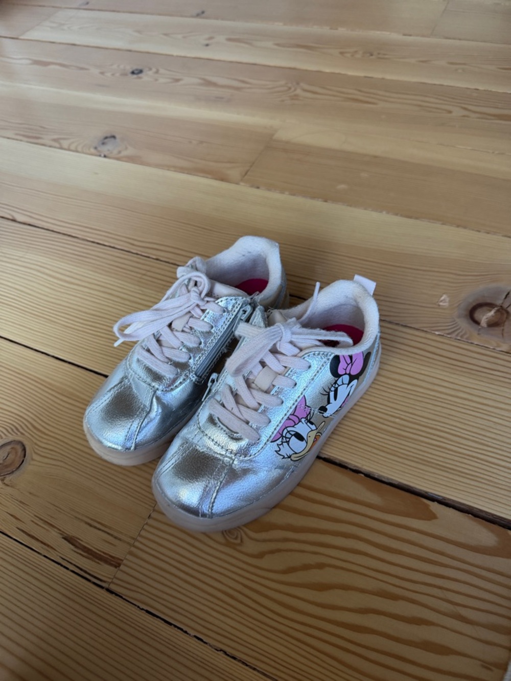 Zara Silver Kids Sneakers with minnie mouse and daisy duck